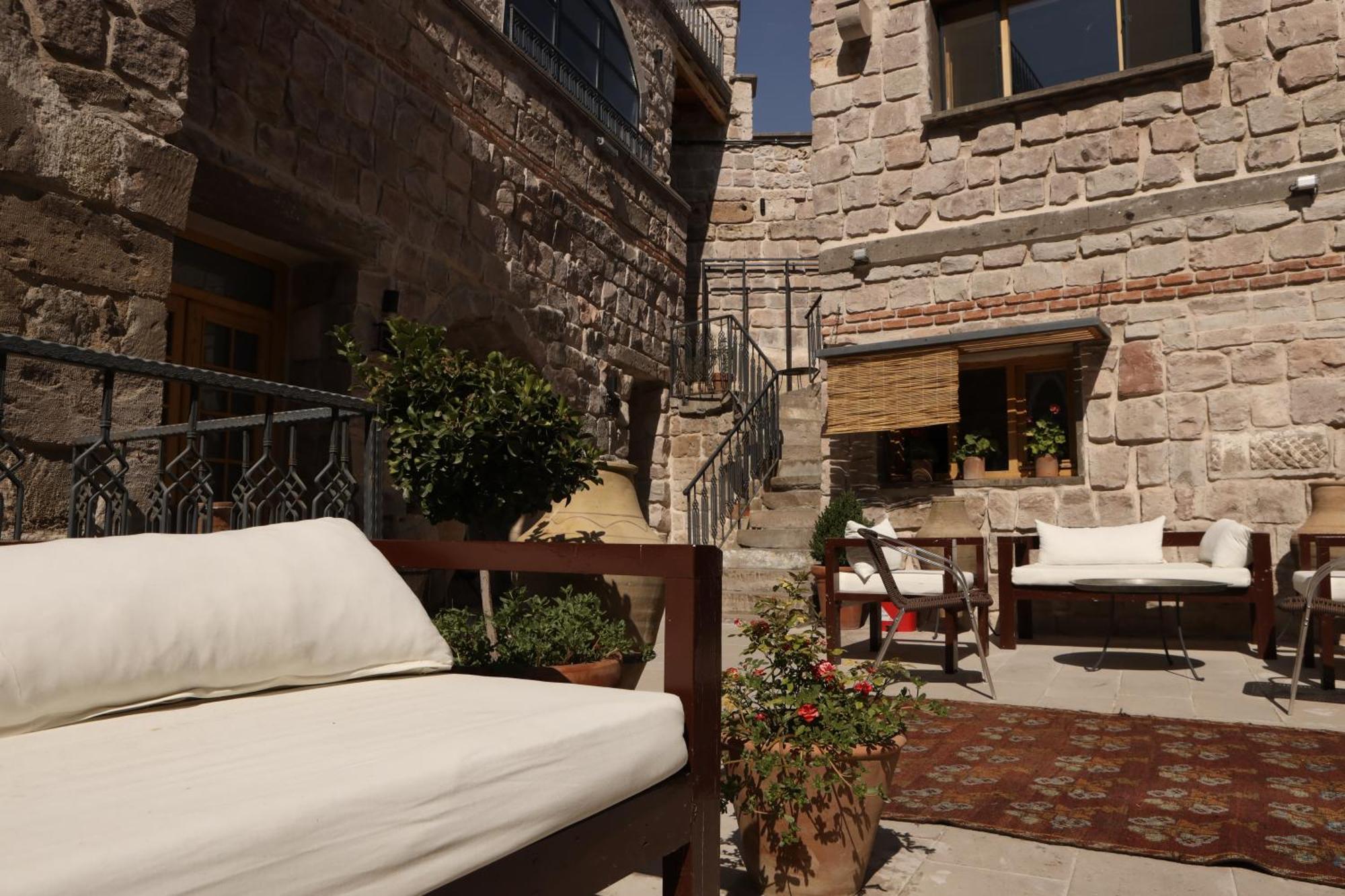 Pinhan Cave Suites أُتْشيسار المظهر الخارجي الصورة