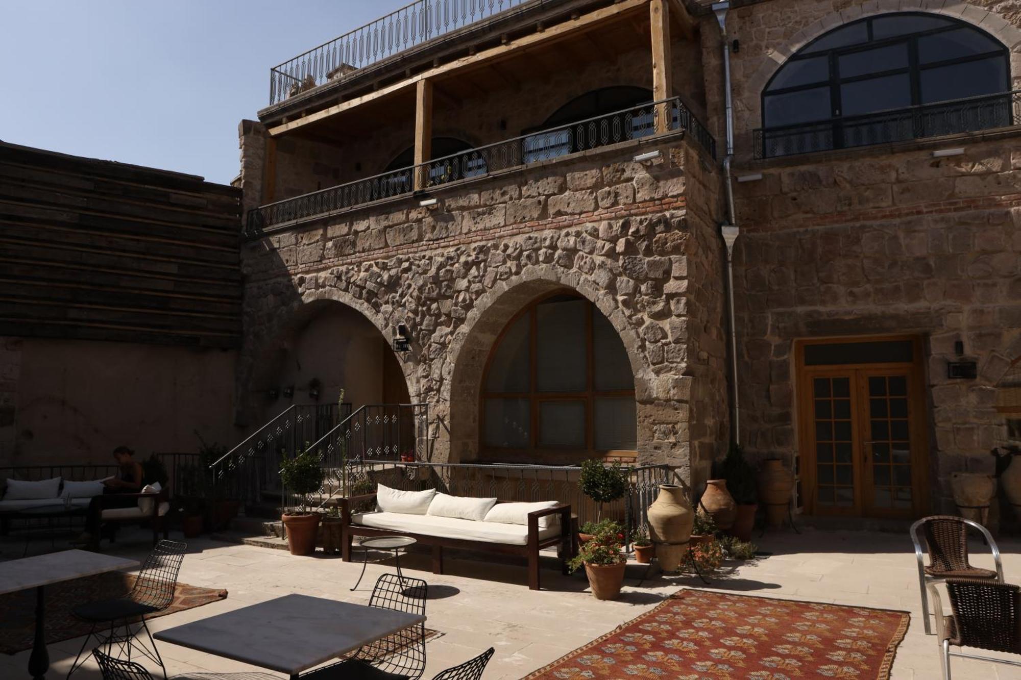 Pinhan Cave Suites أُتْشيسار المظهر الخارجي الصورة
